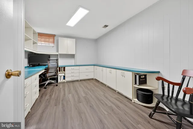 $900,000 | 411 Hurley Avenue, Rockville, MD 20850