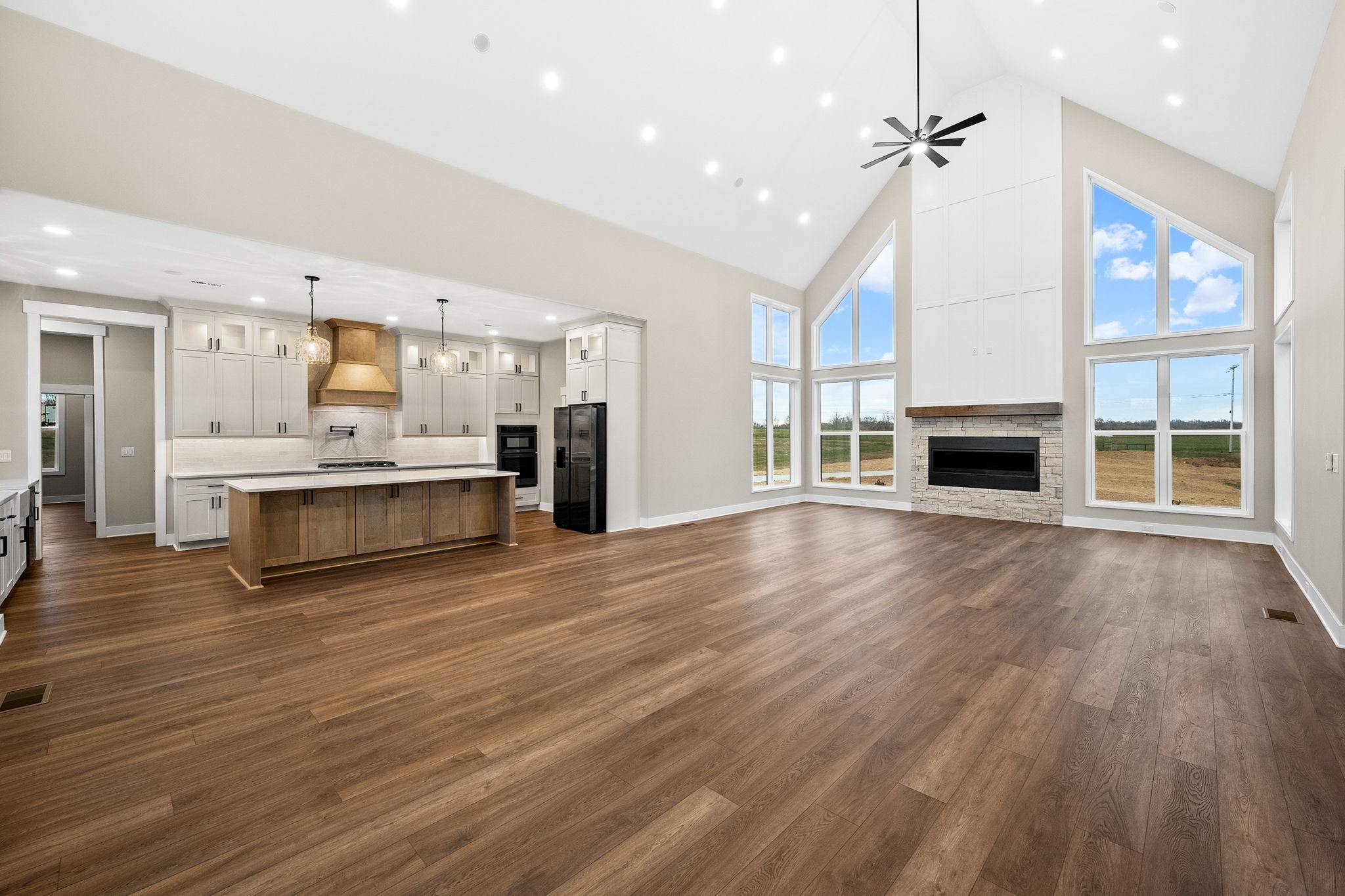 1800 Hickory Point Road Clarksville, TN 37043 - Photo 10 of 71 Gallery Image 10