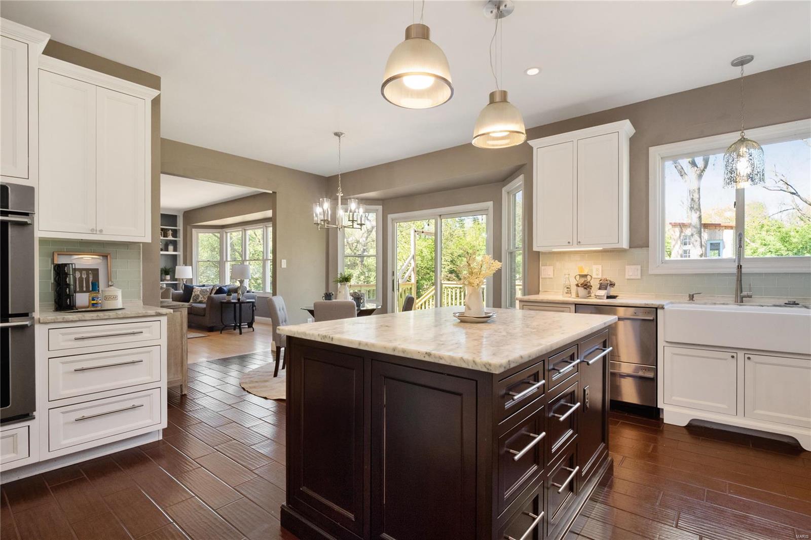 443 East Jackson Road Webster Groves, MO 63119 - Photo 12 of 36 Gallery Image 12