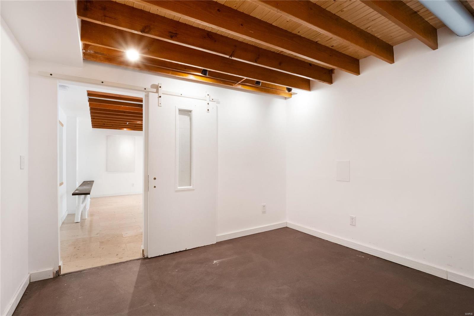 443 East Jackson Road Webster Groves, MO 63119 - Photo 30 of 36 Gallery Image 30