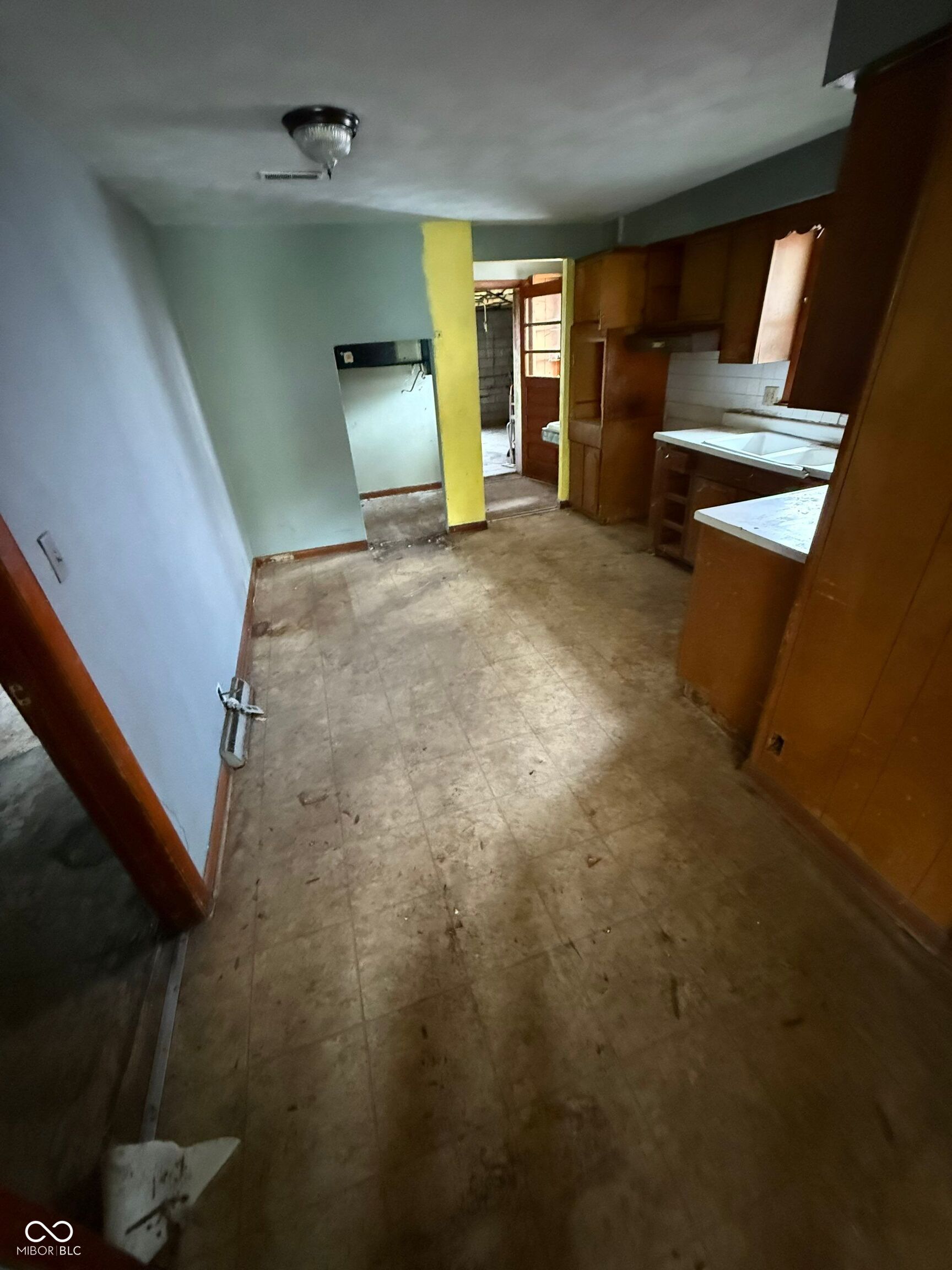 2227 George Street Anderson, IN 46016 - Photo 9 of 12 Gallery Image 9