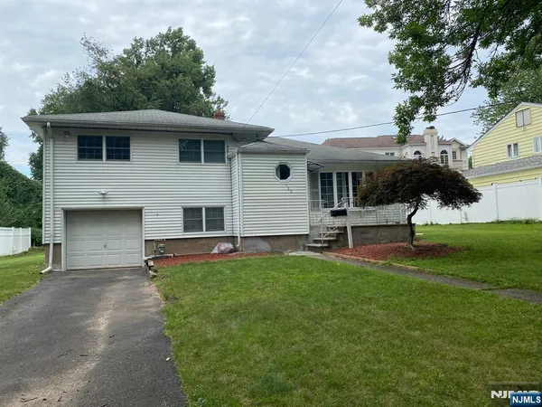 $4,500 | 120 Maitland Avenue, Paramus, NJ 07652
