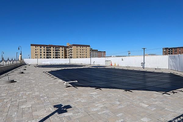 360 Shore Road, Unit 6L & 6M Long Beach, NY 11561 - Photo 31 of 33 a view of a terrace