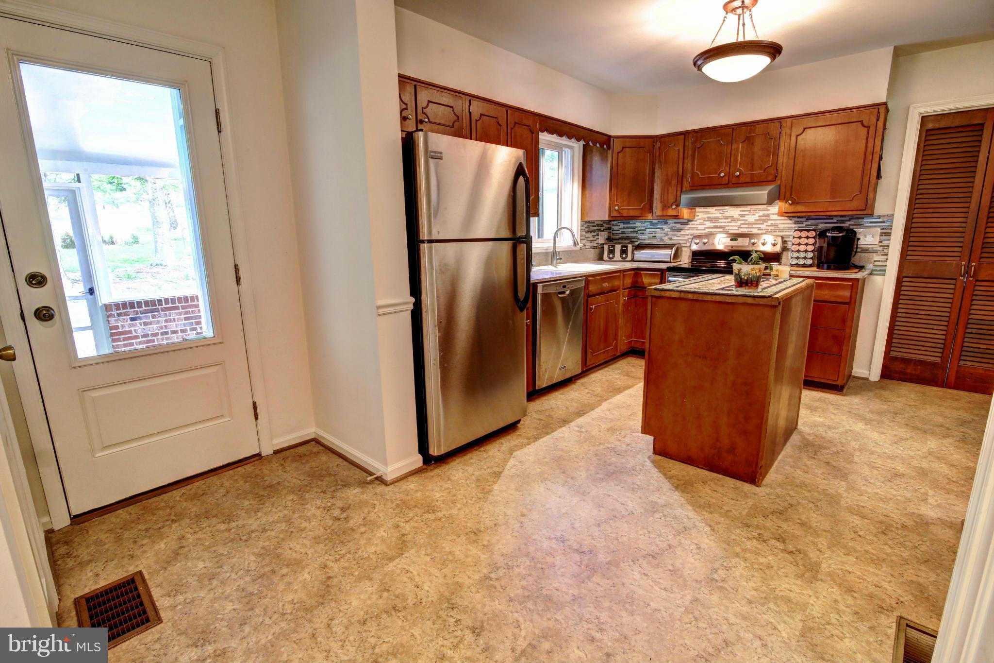 40280 Mt Gilead Road Leesburg, VA 20175 - Photo 12 of 30 Kitchen