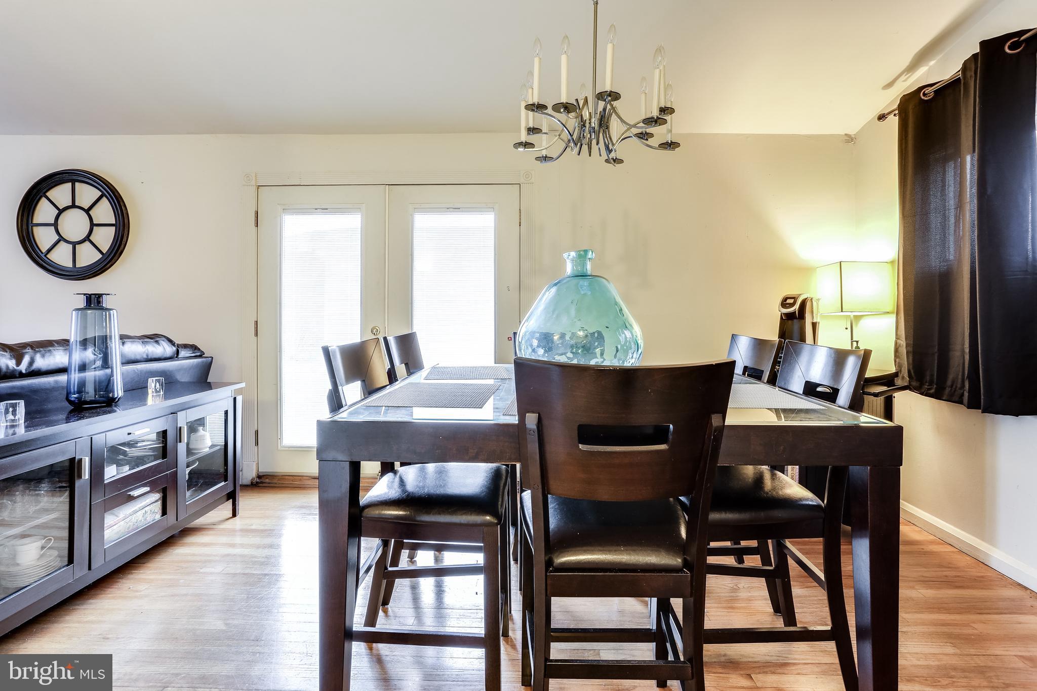 4126 Ronis Road Baltimore, MD 21208 - Photo 7 of 31 DINING ROOM