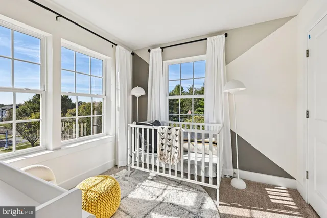 a view of livingroom with furniture