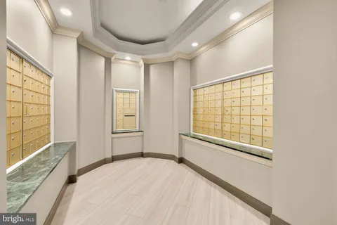 $399,000 | 4808 Moorland Lane, Unit 1102, Bethesda, MD 20814