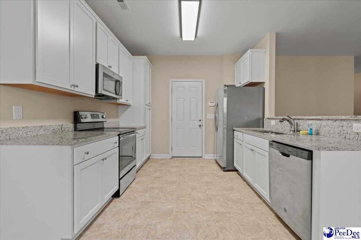 3003 Red Berry Circle Effingham, SC 29541 - Photo 10 of 34 Gallery Image 10