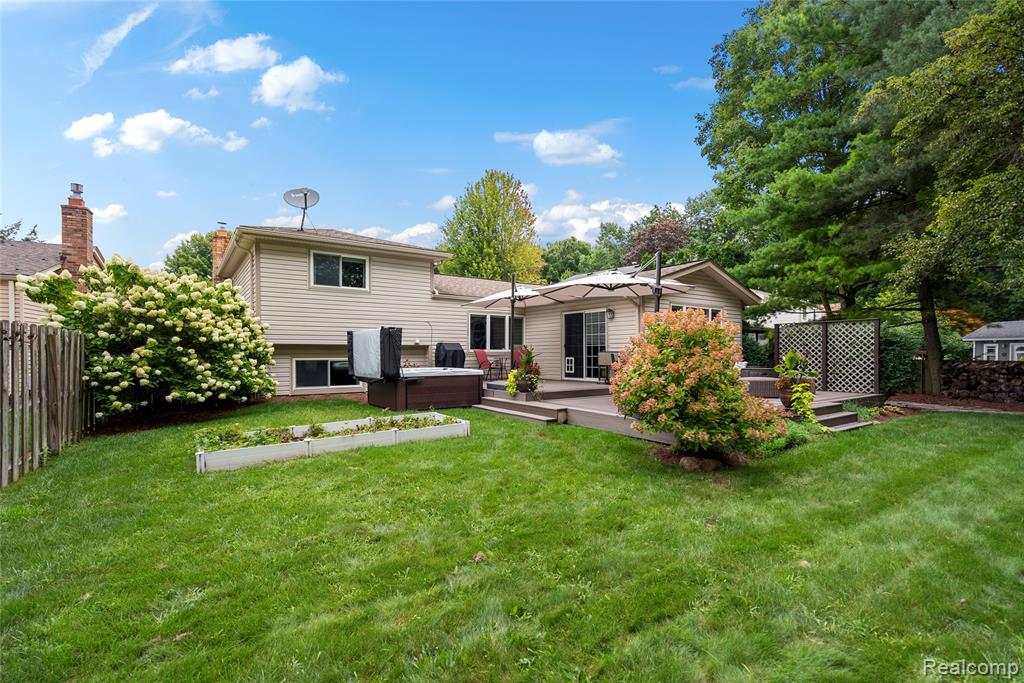 41961 Saltz Road Canton, MI 48187 - Photo 46 of 55