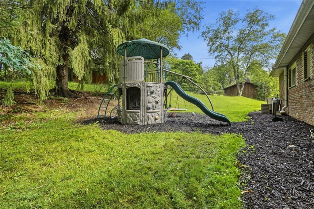 114 Hartzell Road Zelienople, PA 16063 - Photo 34 of 38