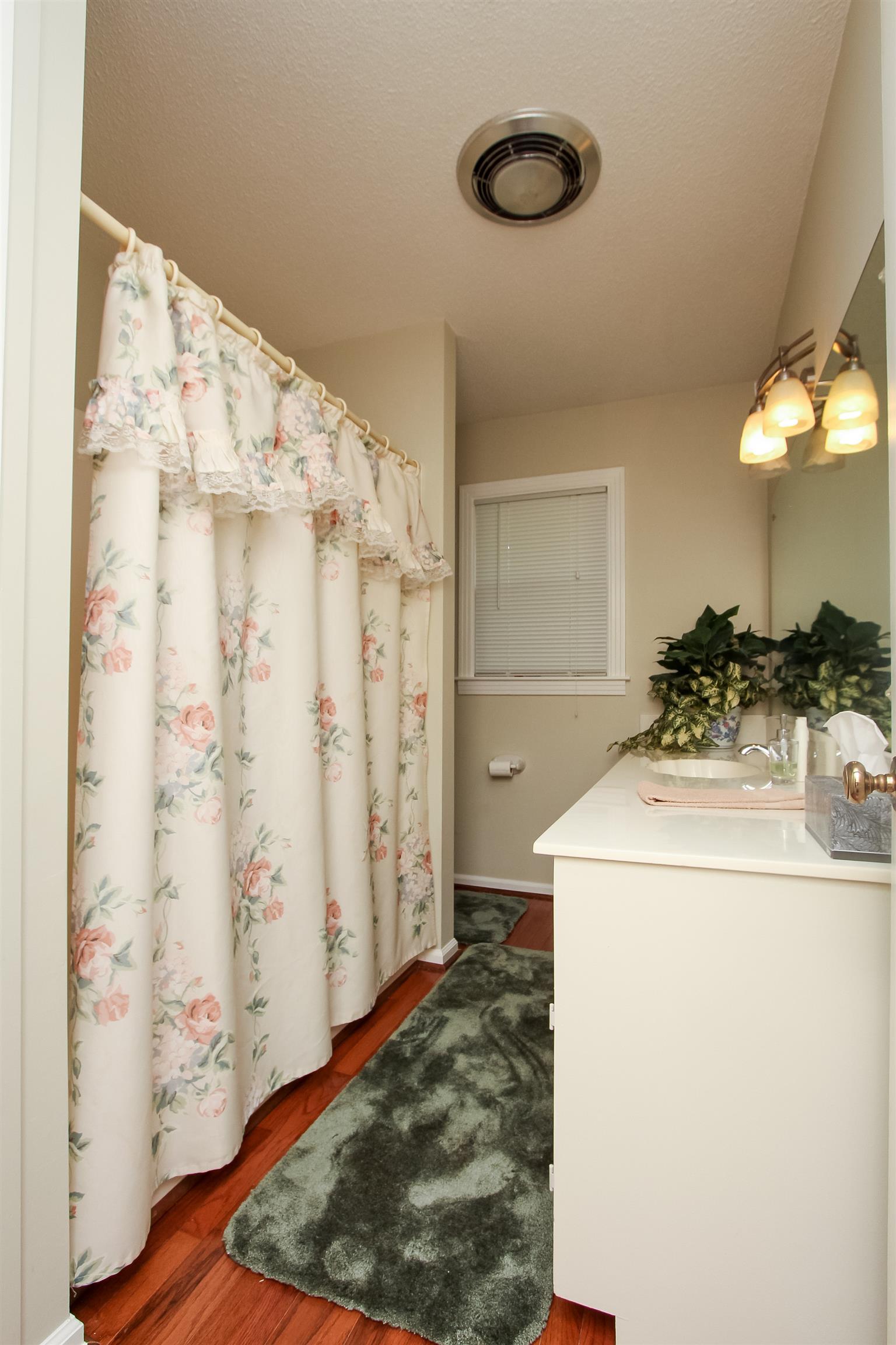 1389 Compton Road Murfreesboro, TN 37130 - Photo 16 of 29 Gallery Image 16