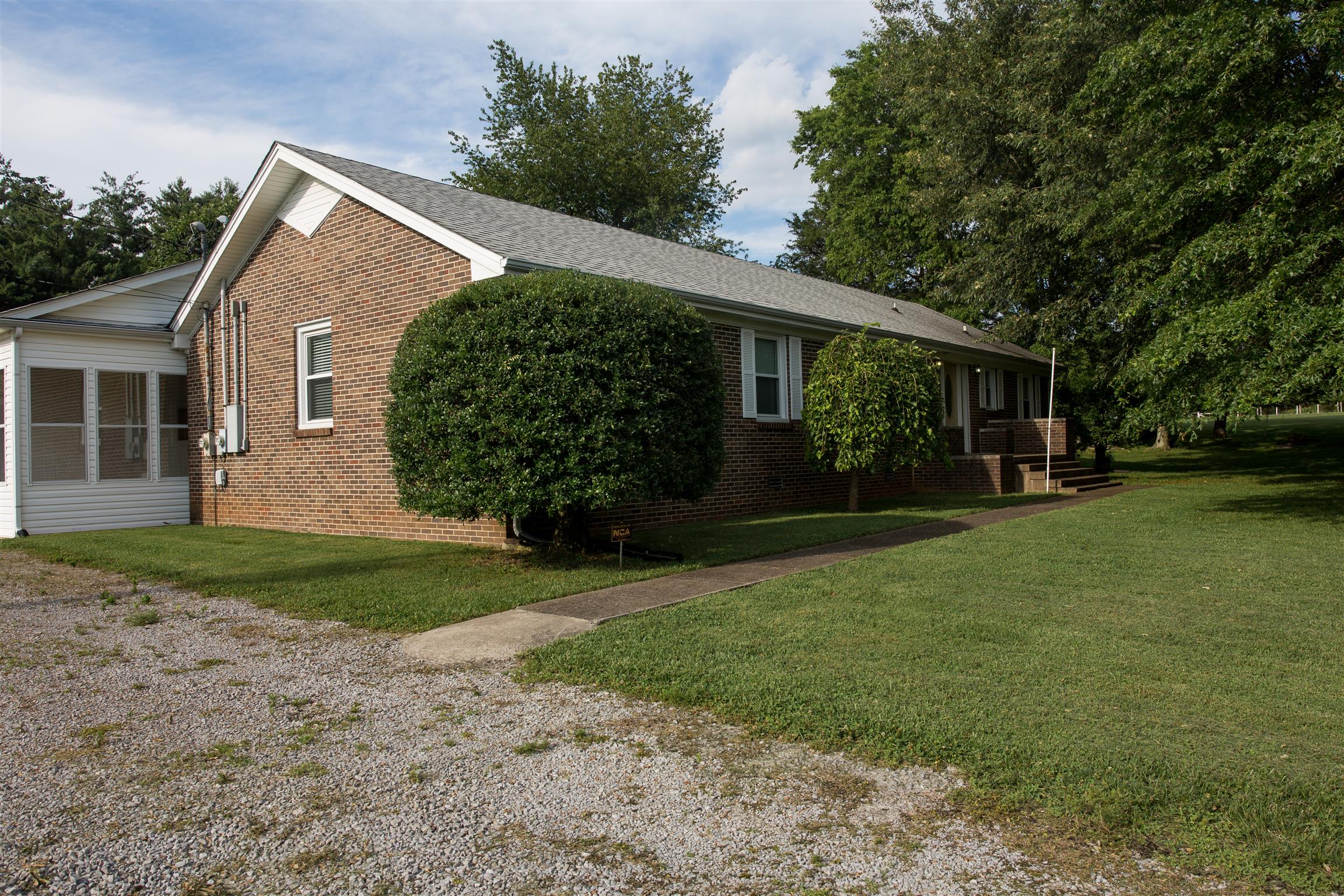 1389 Compton Road Murfreesboro, TN 37130 - Photo 3 of 29 Gallery Image 3