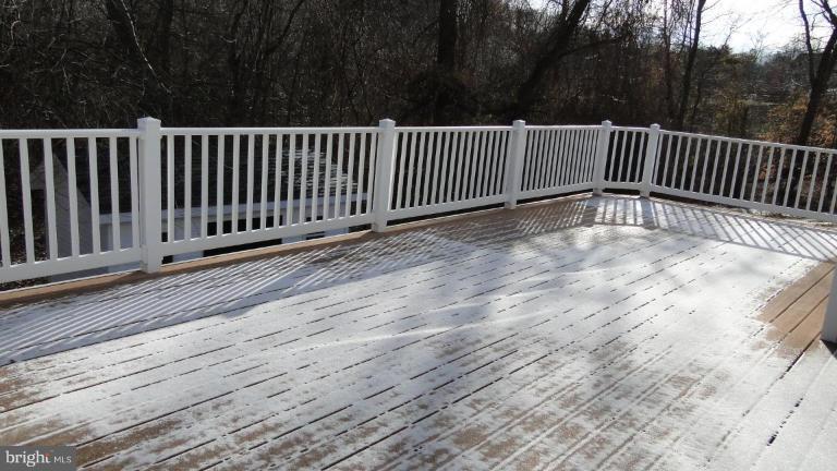 4335 Rhett Butler Court Huntingtown, MD 20639 - Photo 17 of 25 Deck