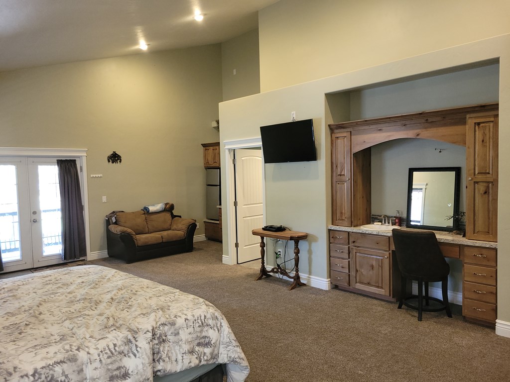 191 Clear Creek Road Cascade, ID 83611 - Photo 22 of 57 Bedroom #1