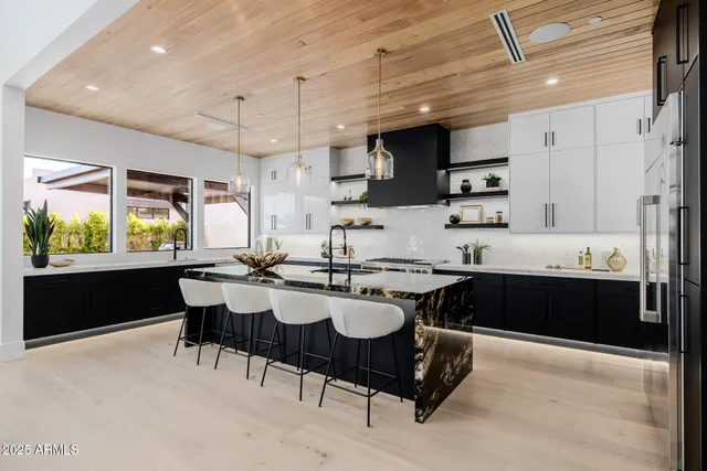 $2,499,000 | 6541 East 2nd Street, Scottsdale, AZ 85251