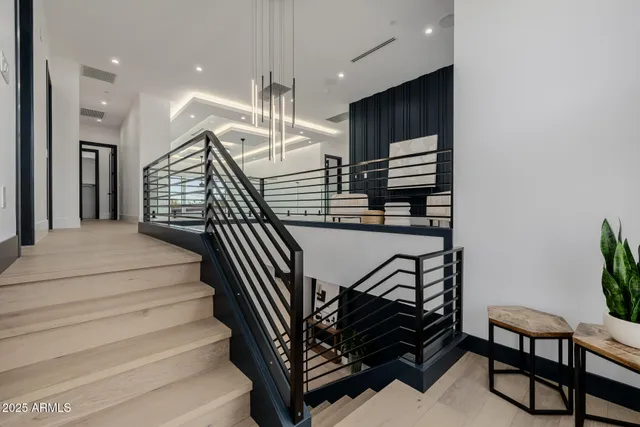 $2,499,000 | 6541 East 2nd Street, Scottsdale, AZ 85251