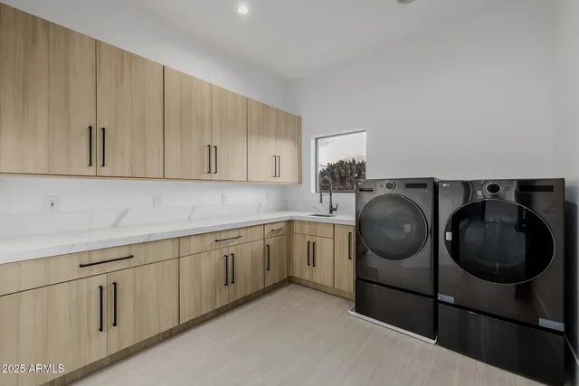 $2,499,000 | 6541 East 2nd Street, Scottsdale, AZ 85251