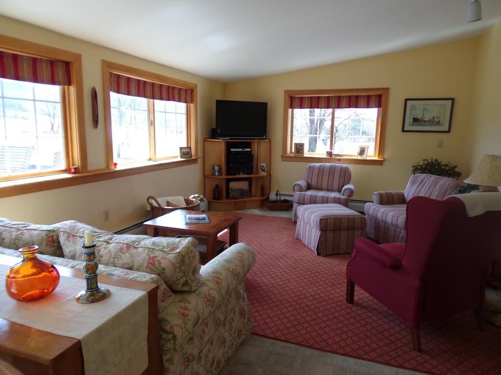 1802 West Road Bennington, VT 05201 - Photo 19 of 34 Gallery Image 19