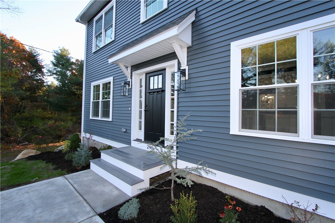 290 North Road Hope, RI 02831 - Photo 8 of 35