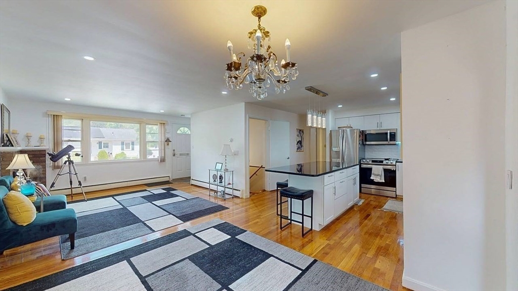 10 Pine Tree Lane Worcester, MA 01609 - Photo 6 of 42