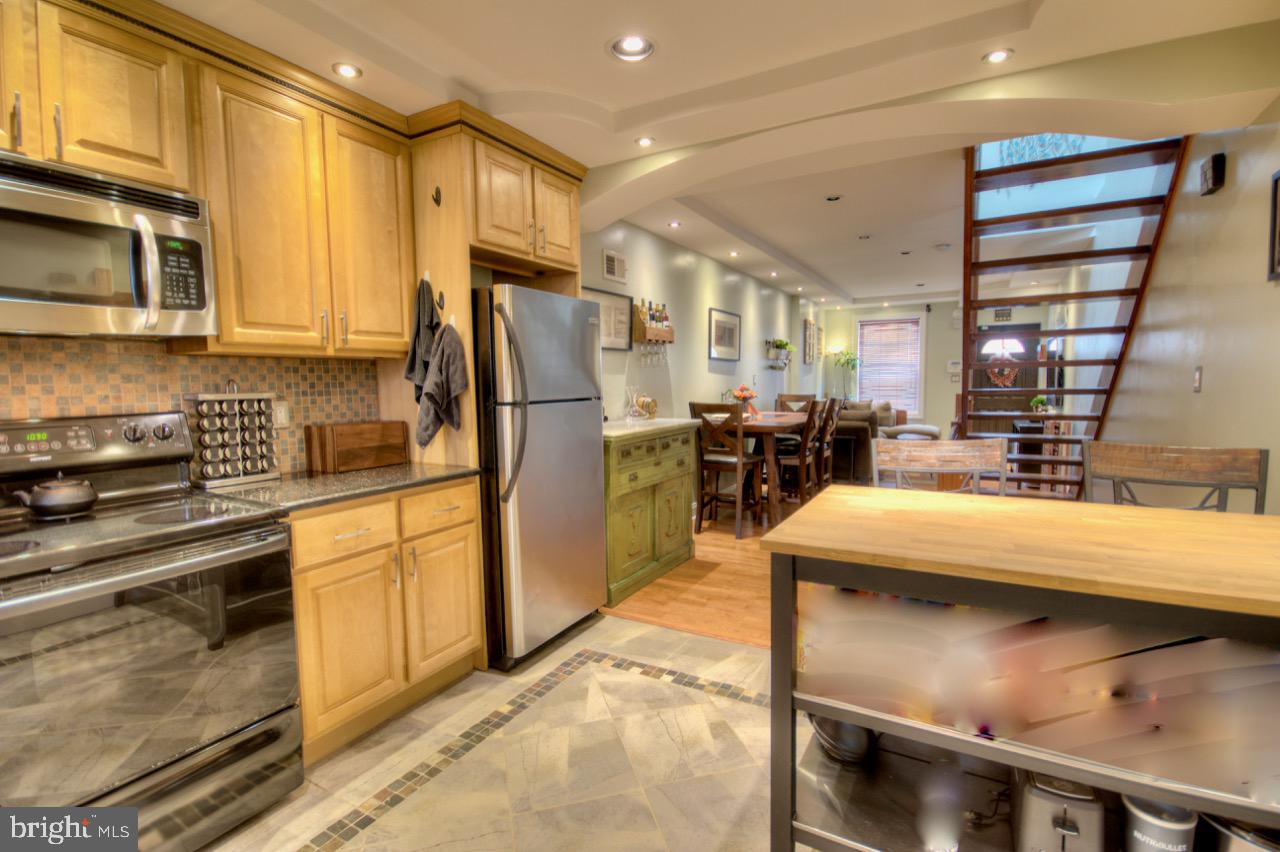 355 Gerritt Street Philadelphia, PA 19147 - Photo 12 of 28 Gallery Image 12
