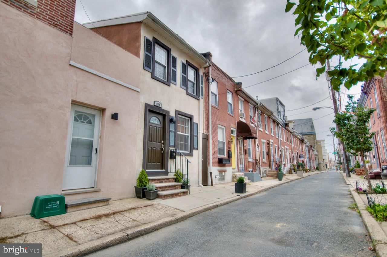 355 Gerritt Street Philadelphia, PA 19147 - Photo 3 of 28 Gallery Image 3
