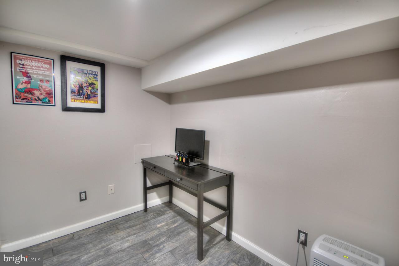 355 Gerritt Street Philadelphia, PA 19147 - Photo 26 of 28 Gallery Image 26
