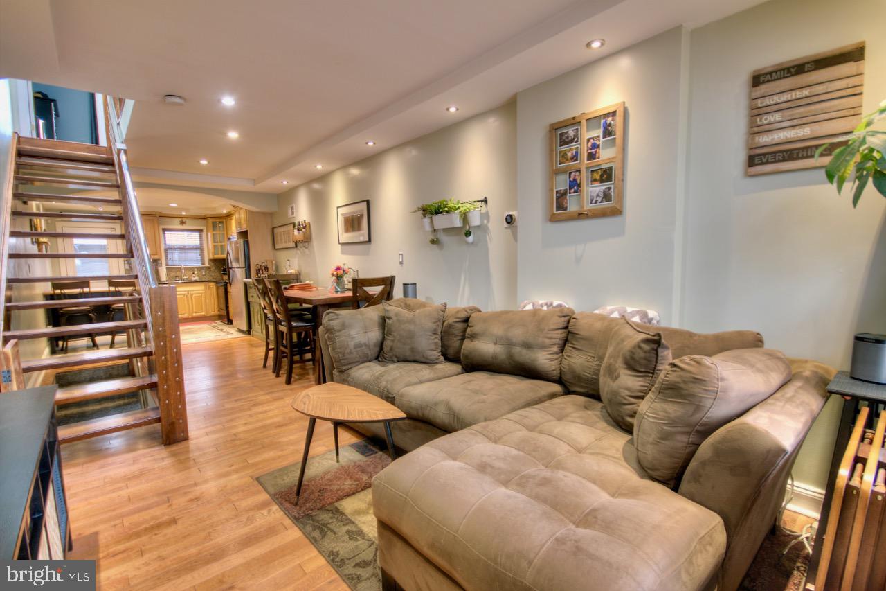 355 Gerritt Street Philadelphia, PA 19147 - Photo 4 of 28 Gallery Image 4