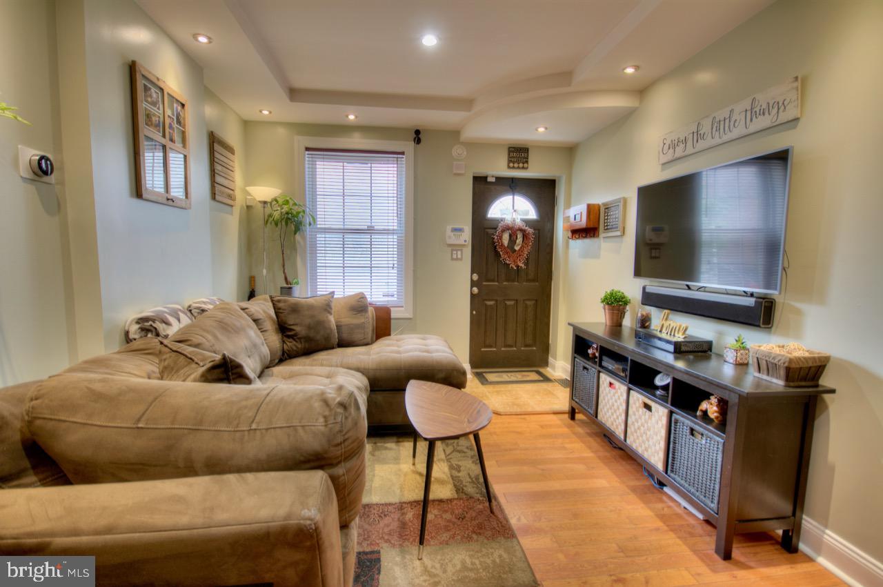 355 Gerritt Street Philadelphia, PA 19147 - Photo 5 of 28 Gallery Image 5