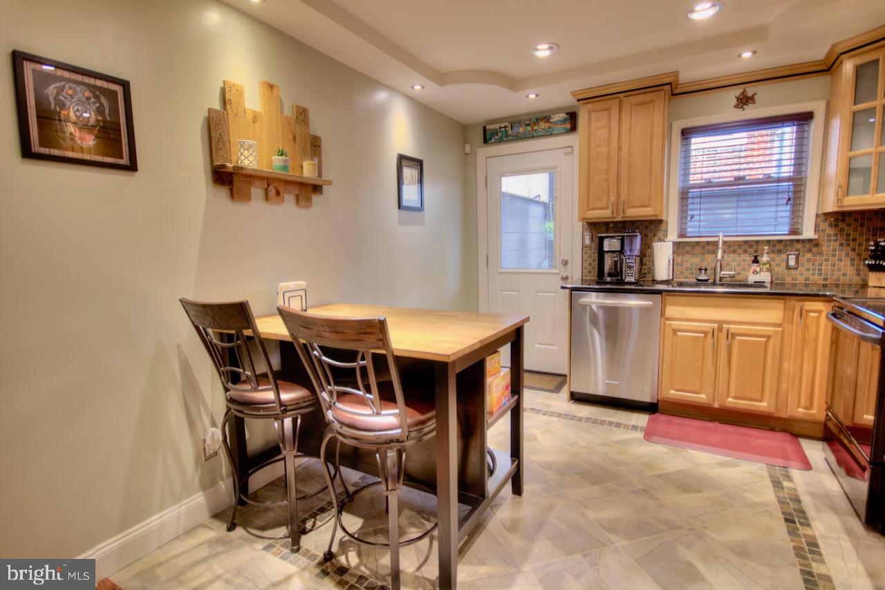 355 Gerritt Street Philadelphia, PA 19147 - Photo 9 of 28 Gallery Image 9