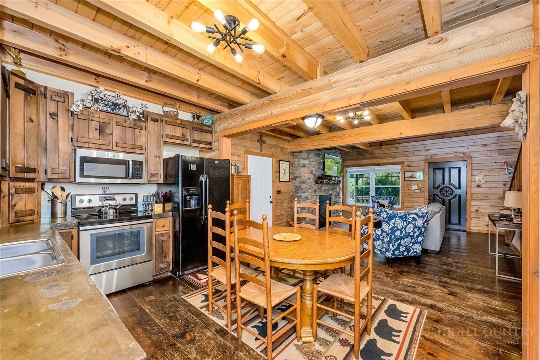 218 Cherokee Circle Jefferson, NC 28640 - Photo 21 of 50 Gallery Image 21
