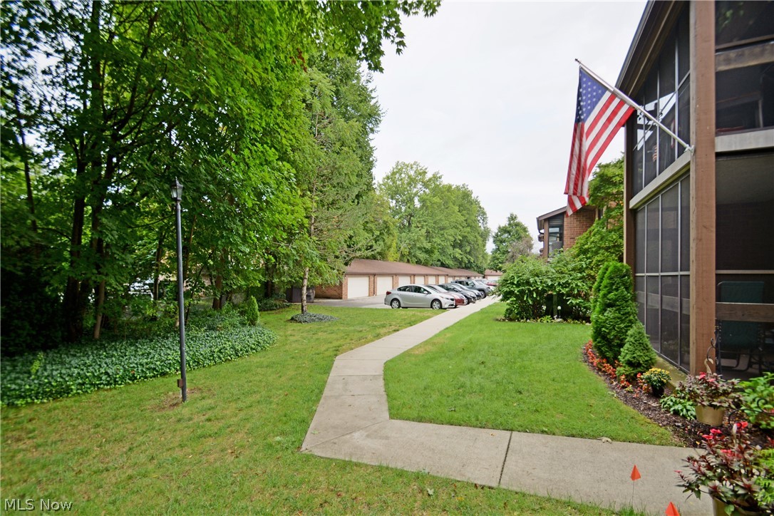 22960 Mastick Road, Unit 202 Cleveland, OH 44126 - Photo 3 of 29