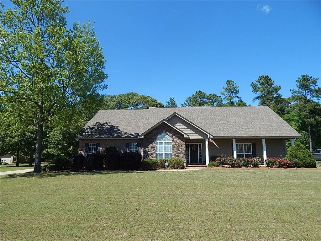 260 Hunters Ridge Tallassee, AL 36078 - Photo 1 of 34 Gallery Image 1