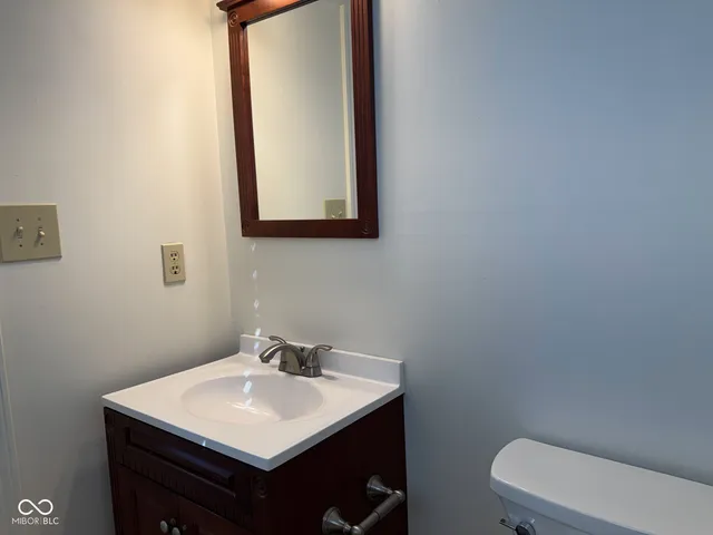 $2,100 | 7607 Home Drive, Fishers, IN 46038