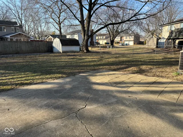 $2,100 | 7607 Home Drive, Fishers, IN 46038