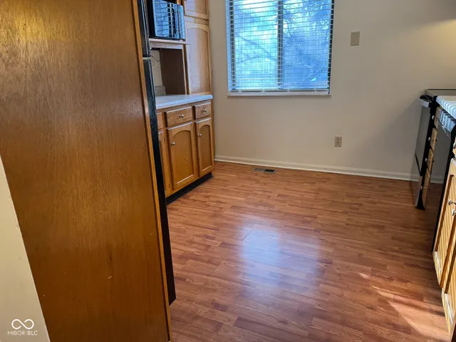 $2,100 | 7607 Home Drive, Fishers, IN 46038