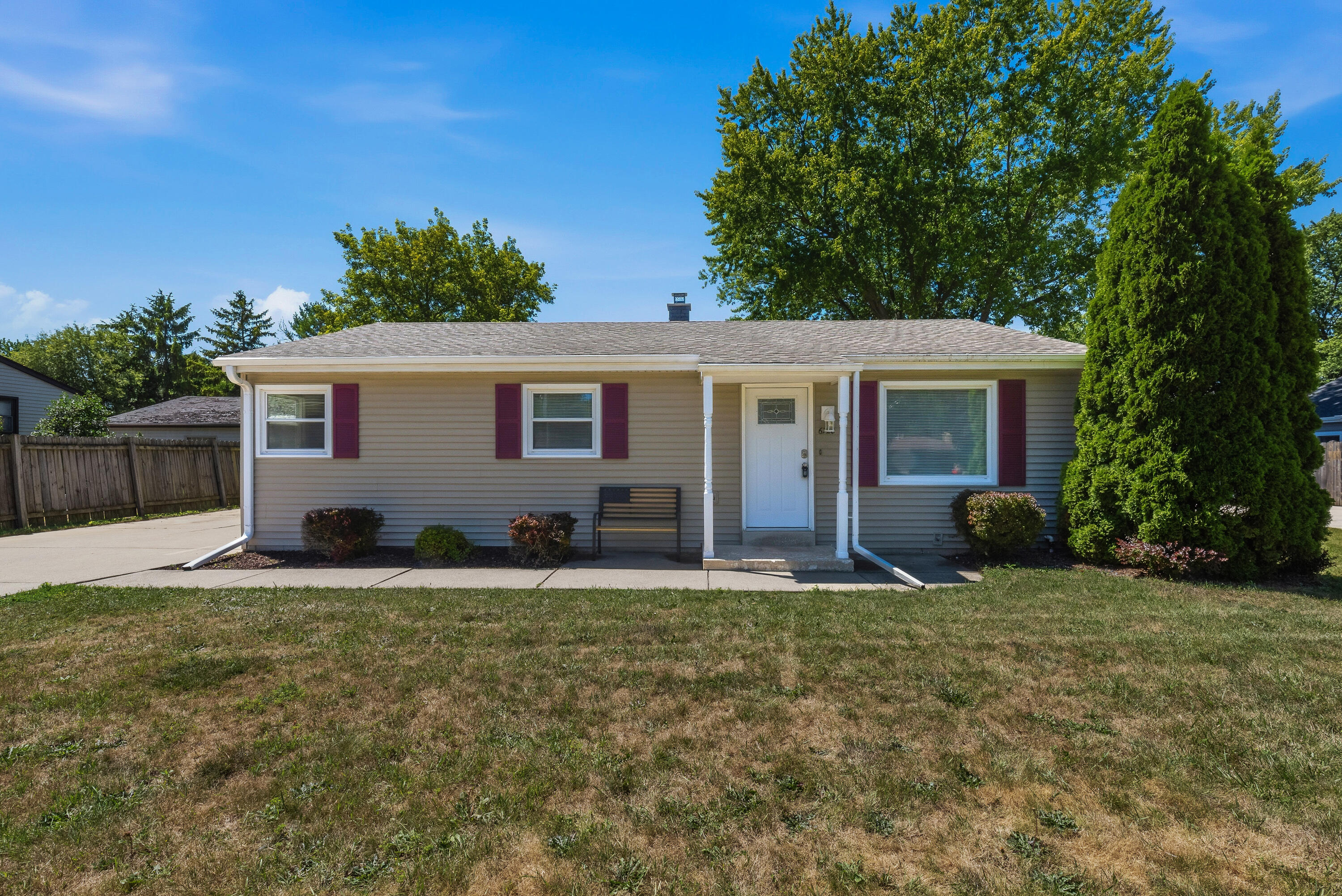 6720 Novak Road Caledonia, WI 53402 - Photo 1 of 26 6720 Novak Rd-15
