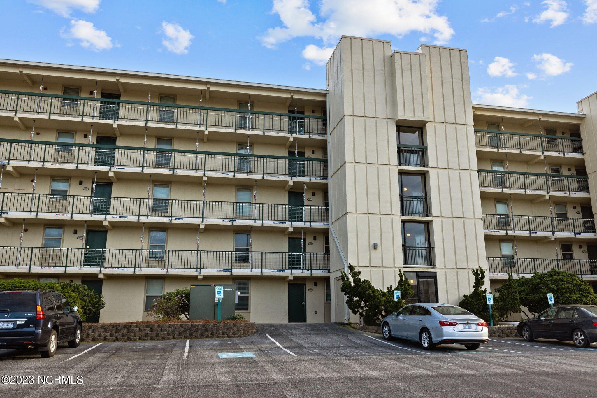 2305 West Fort Macon Road, Unit 507 Atlantic Beach, NC 28512 - Photo 3 of 53 1-web-or-mls-_S3A3259