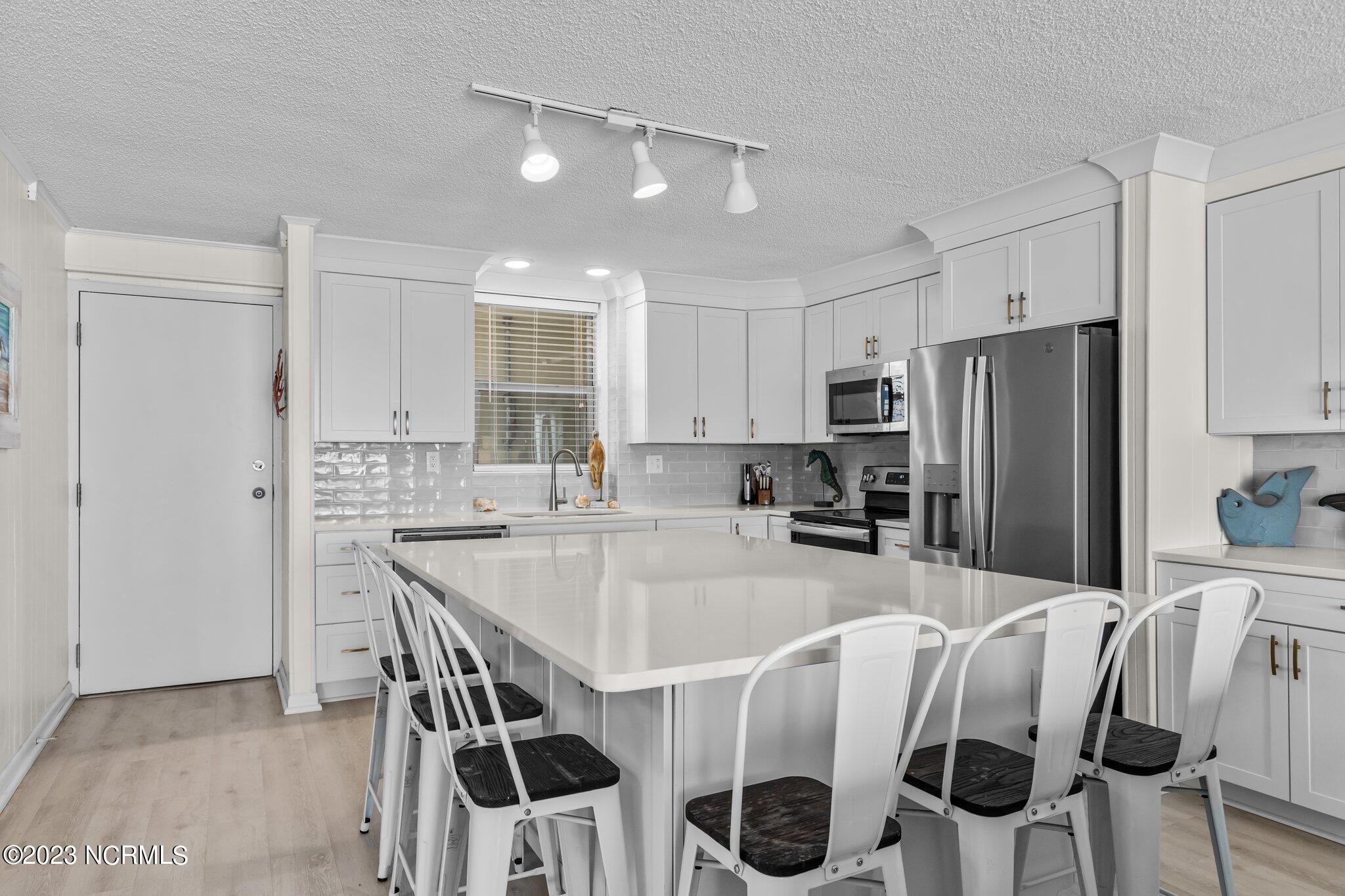 2305 West Fort Macon Road, Unit 507 Atlantic Beach, NC 28512 - Photo 7 of 53 4-web-or-mls-_S3A3409