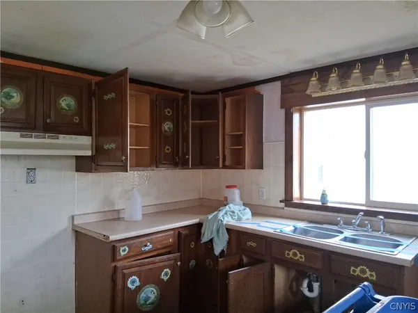 $100,000 | 55 Hubbard Street, Cortland, NY 13045