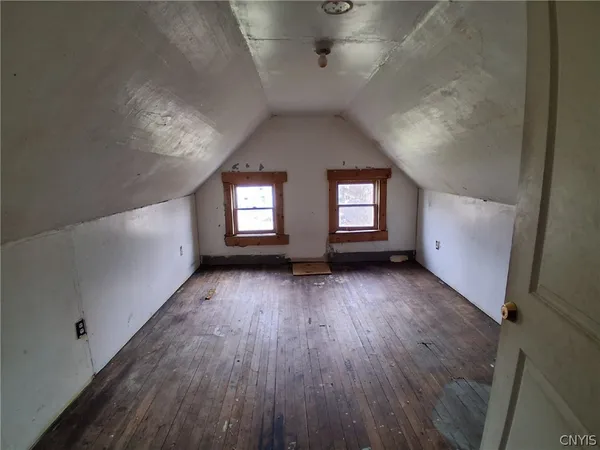 $100,000 | 55 Hubbard Street, Cortland, NY 13045