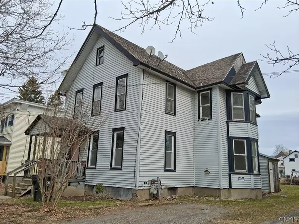 $100,000 | 55 Hubbard Street, Cortland, NY 13045