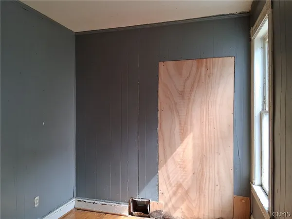 $100,000 | 55 Hubbard Street, Cortland, NY 13045