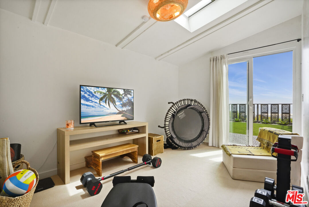 29500 Heathercliff Road, Unit 159 Malibu, CA 90265 - Photo 17 of 37