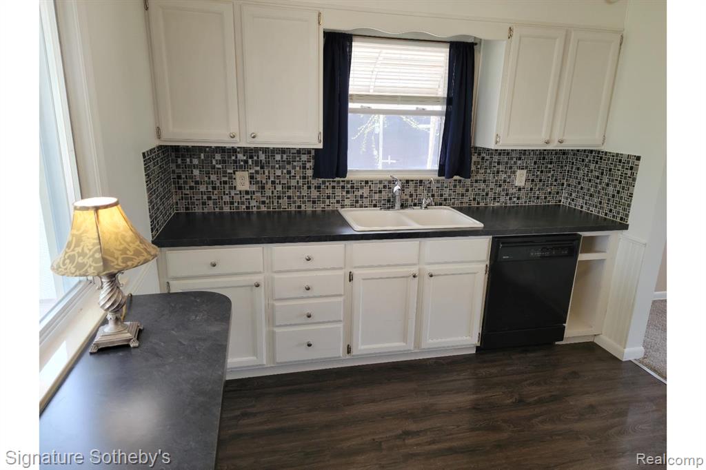 118 Daley Road Lapeer, MI 48446 - Photo 6 of 31