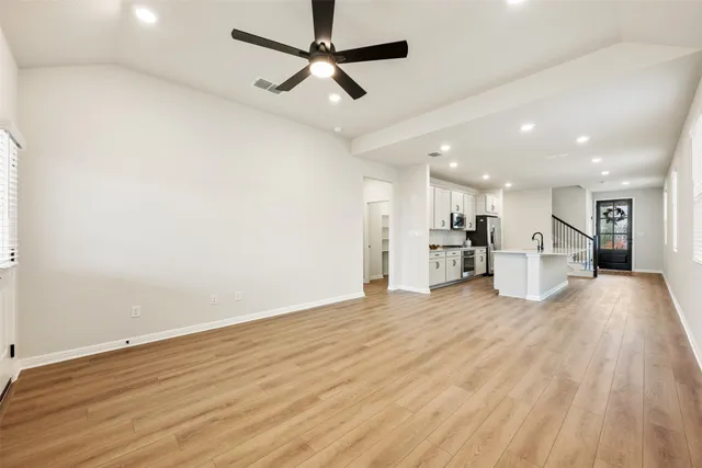 $2,550 | 283 Ranier Way, Dripping Springs, TX 78620