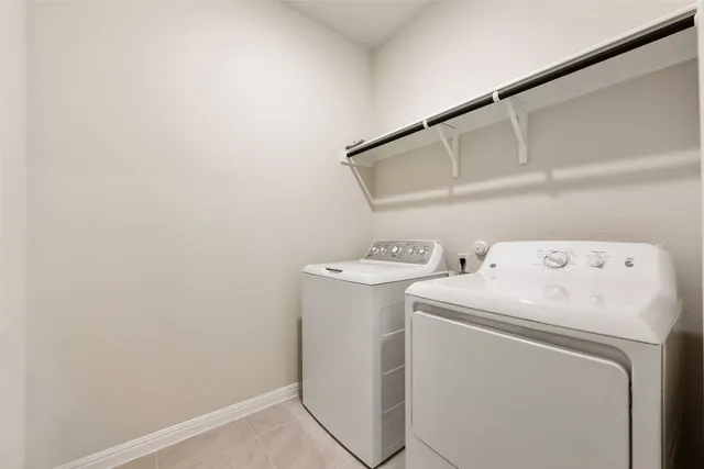 $2,800 | 283 Ranier Way, Dripping Springs, TX 78620