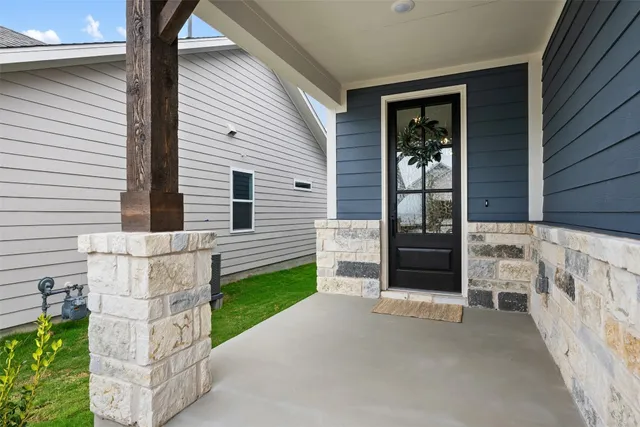 $2,800 | 283 Ranier Way, Dripping Springs, TX 78620