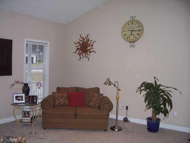 704 Old Farm Road Graham, NC 27253 - Photo 2 of 9 Other. Living room