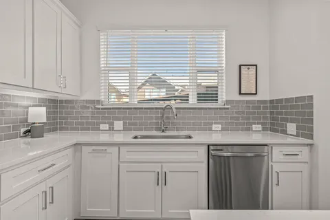 $429,900 | 6324 Oakbend Circle, Fort Worth, TX 76132